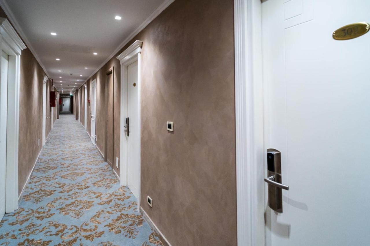 Hotel Globo Suite-Correnti Hotels Санремо Экстерьер фото