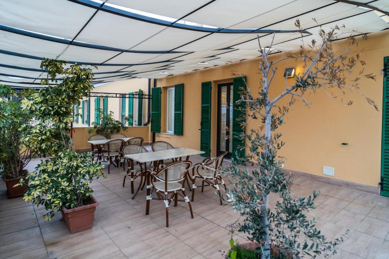 Hotel Globo Suite-Correnti Hotels Санремо Экстерьер фото