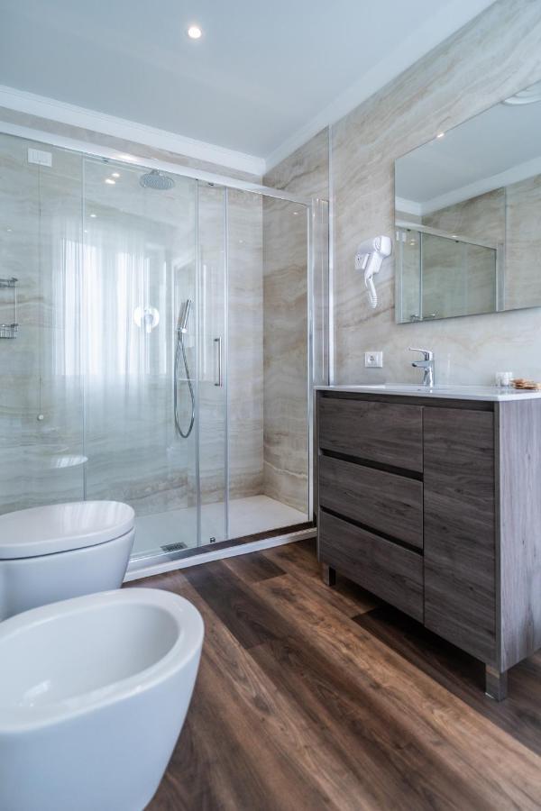 Hotel Globo Suite-Correnti Hotels Санремо Экстерьер фото