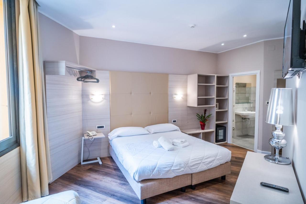Hotel Globo Suite-Correnti Hotels Санремо Экстерьер фото