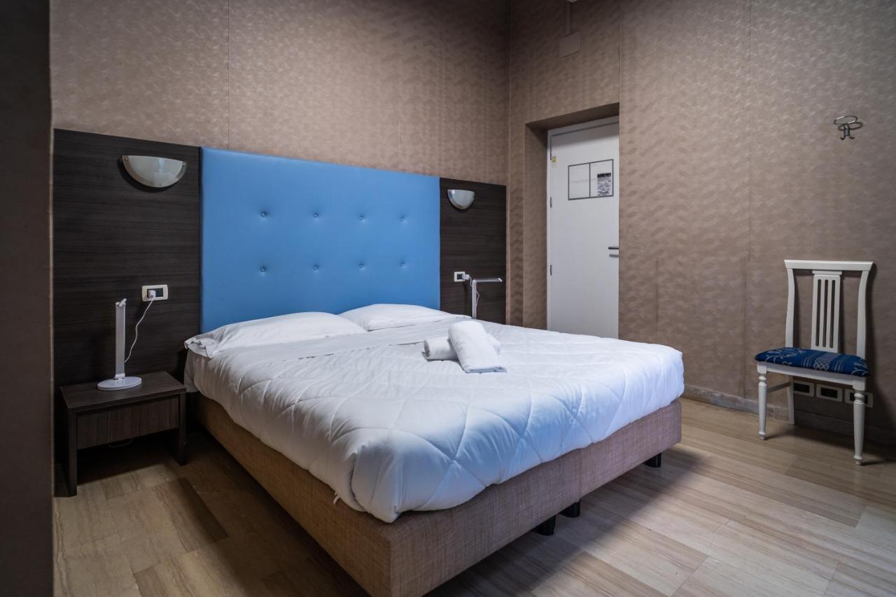 Hotel Globo Suite-Correnti Hotels Санремо Экстерьер фото