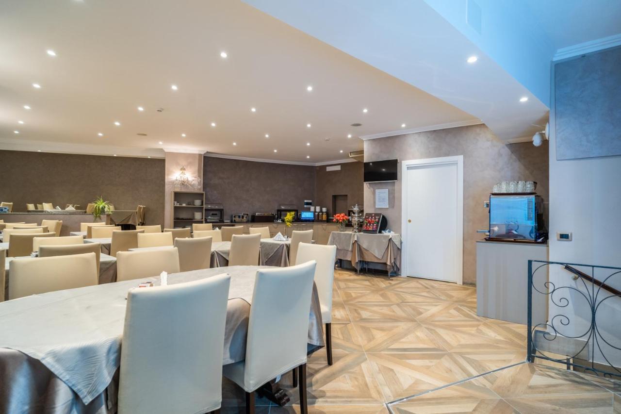 Hotel Globo Suite-Correnti Hotels Санремо Экстерьер фото
